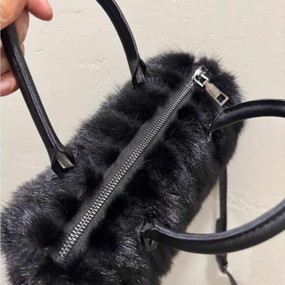 Black Real Mink Fur Handmade Boston Bag/Crossbody, with Free Fox Fur Ball Charm - Picture 13 of 16